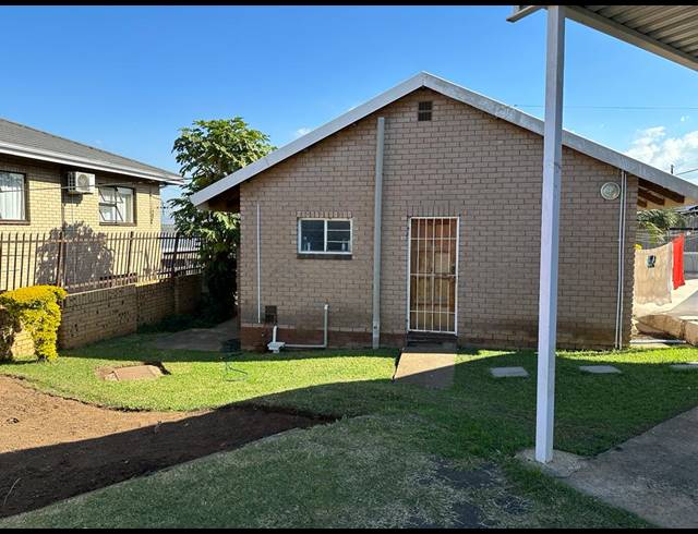 3 BEDROOM FREESTANDING FOR SALE IN EASTWOOD